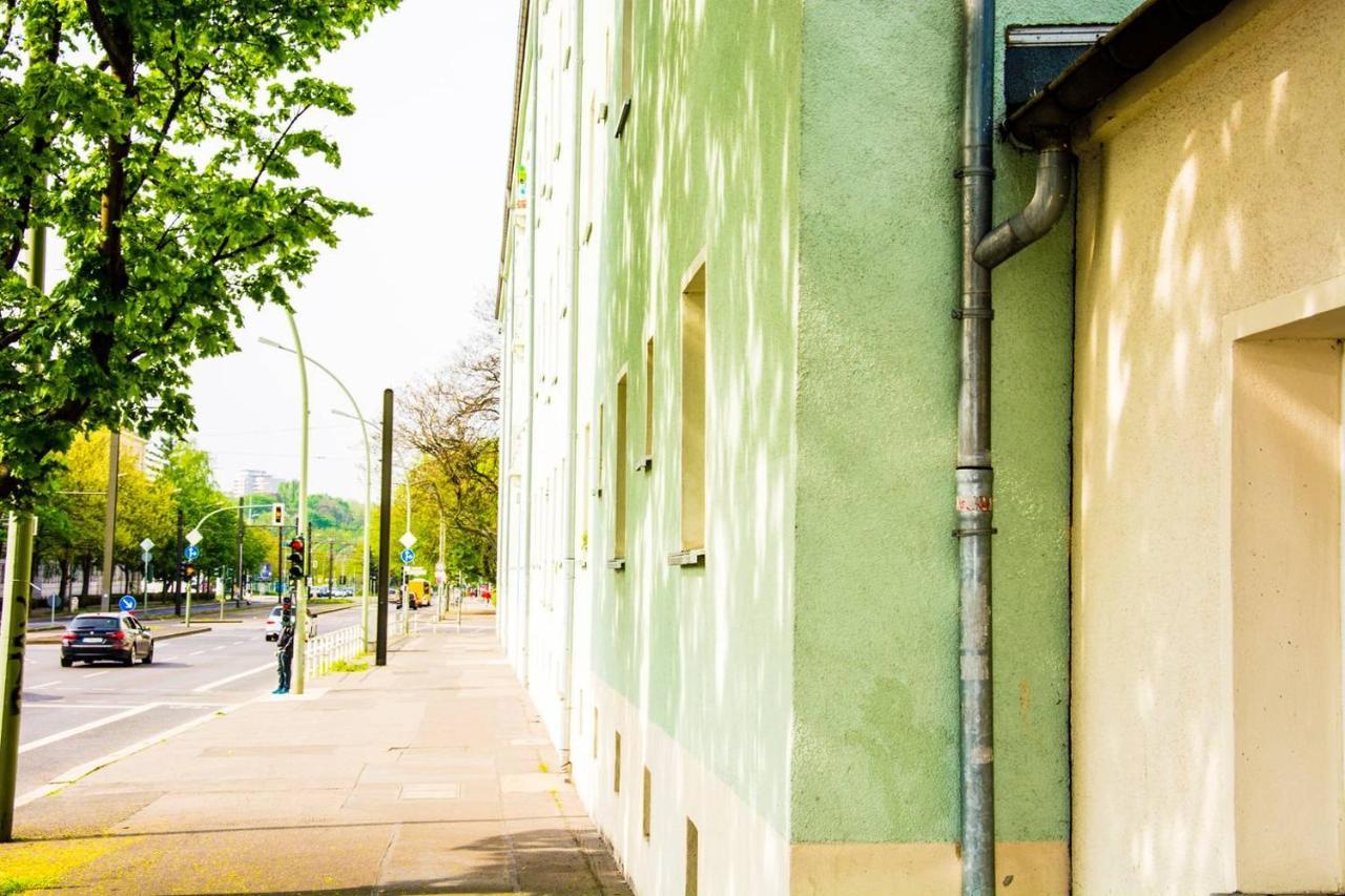 With 3 Bedroom +1.5 Bthrm +a/c In Prenzlauer Berg Holiday home *