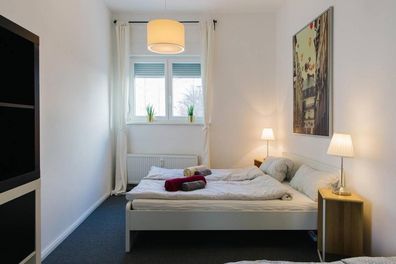 With 3 Bedroom +1.5 Bthrm +a/c In Prenzlauer Berg Holiday home Berlin