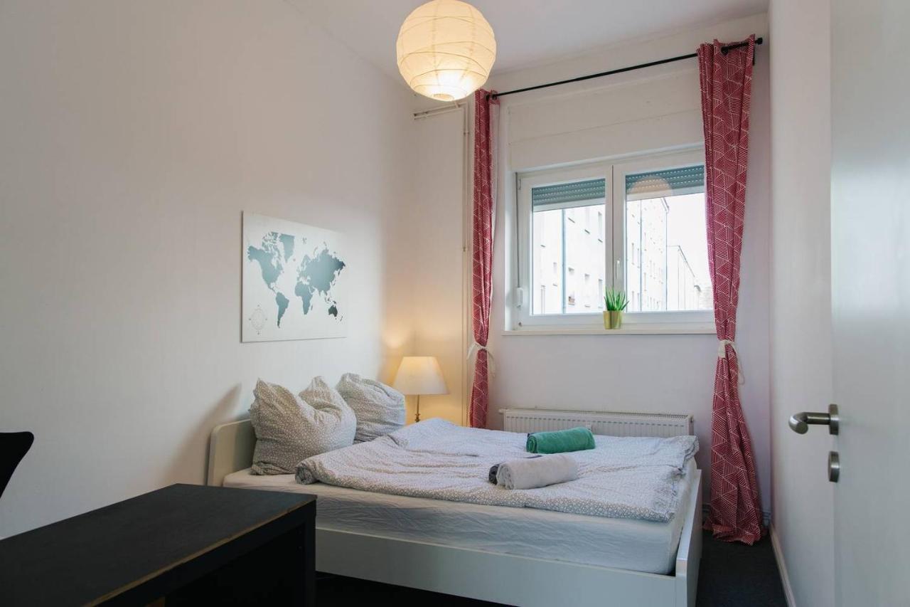 With 3 Bedroom +1.5 Bthrm +a/c In Prenzlauer Berg Holiday home