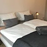 Dock 2 Apartment