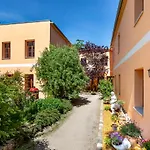 Idyllisches Haus Mitten In Berlin