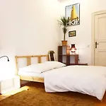 2 Room Apartment In Center Friedrichshain