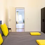 Cosy 2 Bedroom Apartment For 8 In Berlin Neukoelln