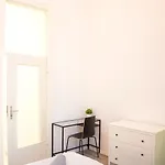 Moabit Family Apartment