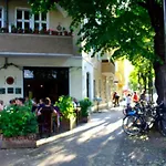 2 Room Apartment In Center Friedrichshain