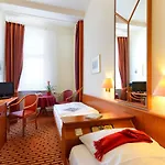 Hotel Schoeneberg