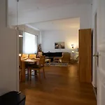 Grosses Apartment In Zentraler Lage