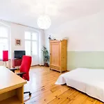Sunny Studio At Wismarplatz