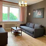 Berlin Lebt-Wohnung Fuer Bis Zu 12 Personen