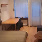 Schoene Wohnung Im Bergmannkiez Berlin