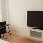 Cozy And Fully Equiped Suite Apartment At Ku\'Damm