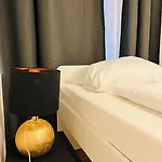 Gemuetliches, Neues 2. Zimmer Apartment Am Ufer