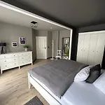 Remise-Berlin-Gruenau Your Cozy And Comfortable Home To Stay For Up To 6 People Between Mueggelsee And Berlin City