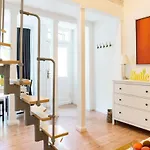 Spacious Loft Style Apartment In Berlin Willmersdorf