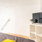 Spacious Loft Style Apartment In Berlin Willmersdorf