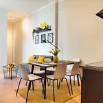 Modern 4 Bedroom Apartment In Berlin - Charlottenburg