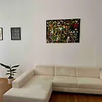 Wonderful Flat Near Ku\'Damm
