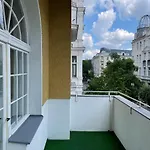 Hotel Castell Am Kurfuerstendamm