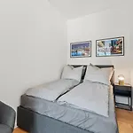 The Strassburger, Stylish 3 Bedroom Apartment In Downtown Berlin