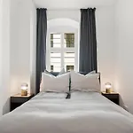 The Strassburger, Stylish 3 Bedroom Apartment In Downtown Berlin