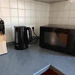 2Br Apartment, Parking, Wi-Fi, Tv In Berlin Karow