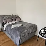 Casa Frida - Business Flat Near Ber, Kitchen, Bathroom, Balcony, Workspace, 24\
