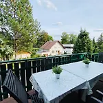 Dachwohnung Mit Wasserblick Und Eigenem Bootssteg