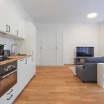 Neue 2-Zi-Apartment 15 Min Entfernung Zum Hbf Und Brandenburger Tor