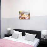 Big 4Rooms Central City Apartment Kurfuerstendamm