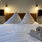 Minimal Hostel No 41
