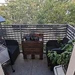 Cosy Flat In Berlin\'S Trendy Area