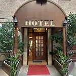 Hotel Adam