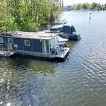 Hausboot Insel Valentinswerder Berlin