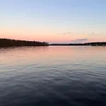 Wohnung Am See & Wald, Mit Garten Und Familienbett