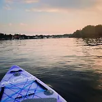 Wohnung Am See & Wald, Mit Garten Und Familienbett