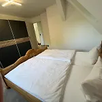 Frundsberg 24-Ferienhaus, Zentral Im Herzen Berlins, Pkw-Stellplatz Und W-Lan Kostenlos