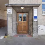 160Qm 6-Zimmer Banksi-Galerie-Apartment Hauptbahnhof