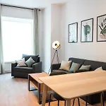 Spacious 1-Bedroom Apartment In Kreuzberg