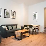 Spacious 1-Bedroom Apartment In Kreuzberg