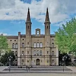 Holidayhome Apartments I Large 3 Room Apartment In The Best Location In Kreuzberg