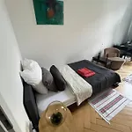 Schoenes Privatzimmer In Charlottenburg