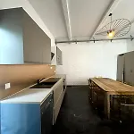 Classic Black Room In Vibrant Area 6