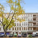 Comfy 2 Bedroom Apartment Charlottenburg