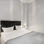 Comfy 2 Bedroom Apartment Charlottenburg