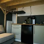 12 Monkeys Apartments