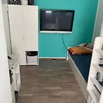 Dikmen Urban Wall Loft