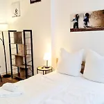 Green Apartment Km2 Xl Studio With Terrace