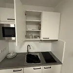 Apartment Innsbrucker Platz 2