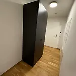 Apartment Innsbrucker Platz 2