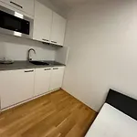 Apartment Innsbrucker Platz 2
